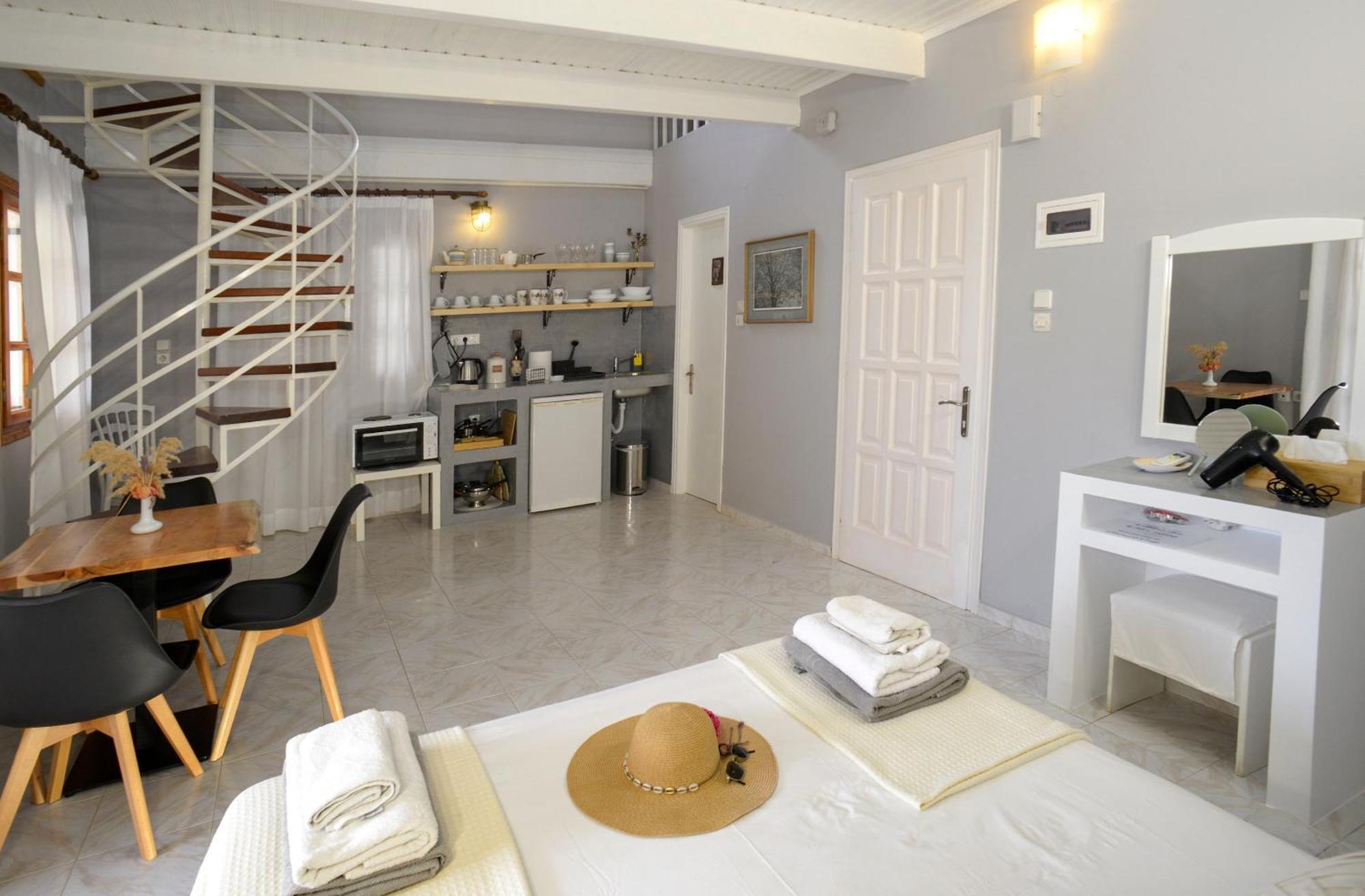Albouro Seafront Apartments Katelios Exterior foto